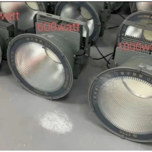 Lampu Highbay Industri Tembak Sorot Crane 1000 watt