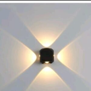 Lampu Dinding Outdoor 4 Arah Cahaya
